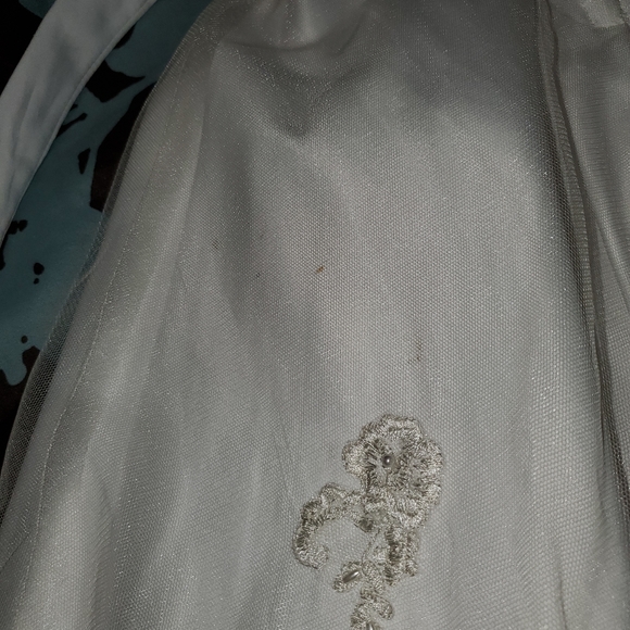 Flower Girl/ Little Girl's Formal Gown - Picture 7 of 9